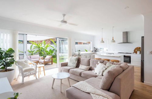 Yamba House | Biirinba Breathe - Oceanstays