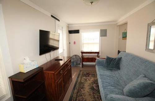 Morehead City Apartment | Bijou Bungalow