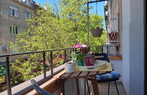 Oborishte Apartment | Bijoux Apt in the heart of Sofia