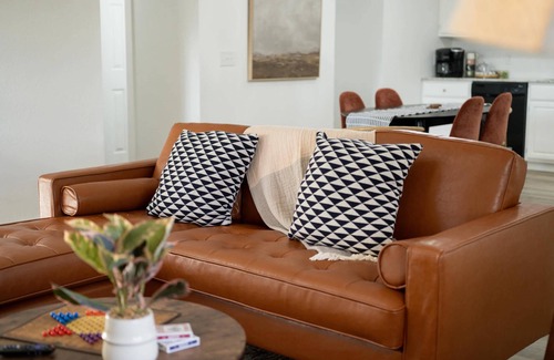 Bentonville House | Bike-Friendly Home with Hot Tub Near Downtown