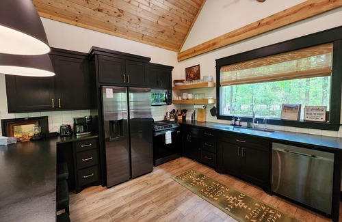 Whitesboro Cabin | Billy Creek cabin | ATV trails | hot tub | firepit