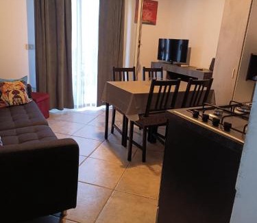 Palermo Apartment | Bilocale con terrazza vista mare e montagna