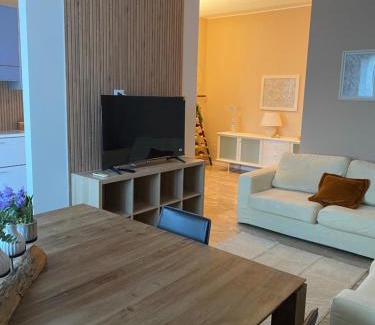 Opera Apartment | Bilocale di Prestigio in Affitto