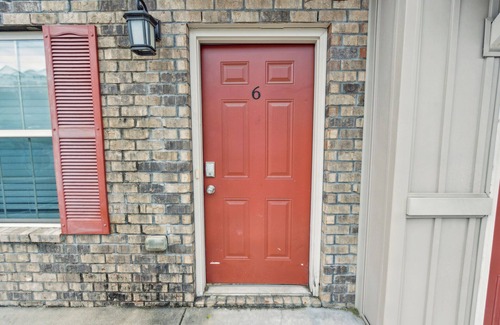 Clarksville Apartment | Biltmore Luxury 1517 #6 Townhomes l 2Bd 2 Bth