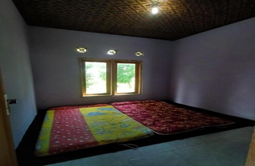 Srimulyo House | BINAKARYA HOMESTAY SYARIAH