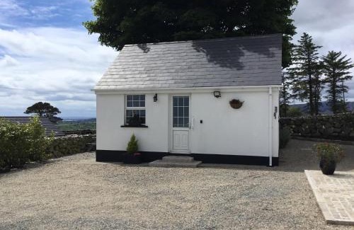 Newry Ski Chalet | Binnian Gateway