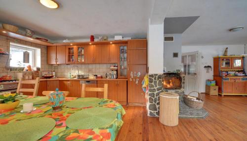 Walim House | Biotanika