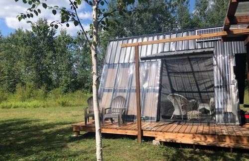 Manitoba Cabin | Birch A-Frame Solar off-grid with Sauna & Pool