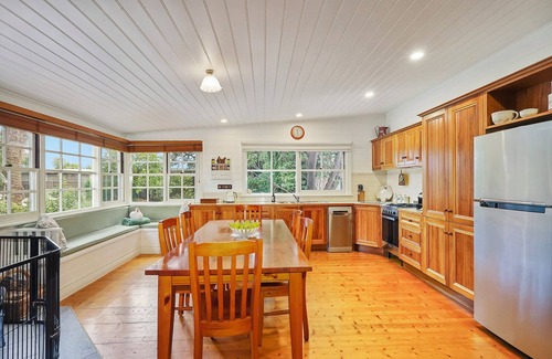 Koroit Cottage | Birch House Koroit - Peaceful, Tranquil & Relaxing