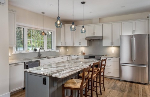 Bryant Pond House | Birch St- Luxury on the Lake