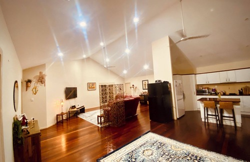Atherton House | Bird Watchers Tropical Paradise. Family & Pet Friendly Oasis