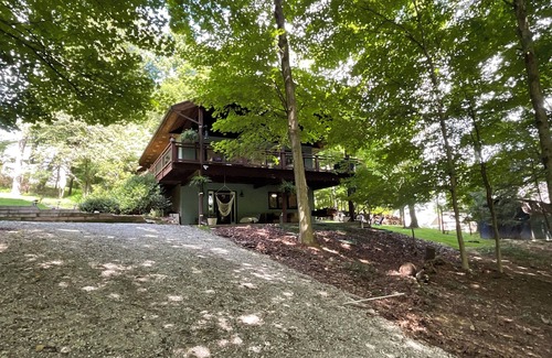 Howard House | Birds Eye Retreat in Apple Valley Lake, Howard, Ohio