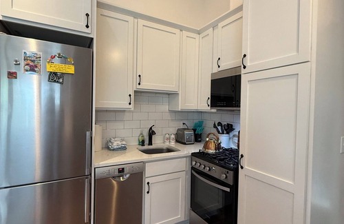 Snohomish Apartment | Birds Nest, Only blocks to downtown Snohomish