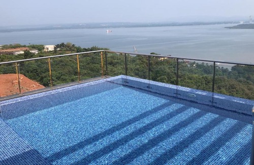 Chicalim Apartment | Birdsnest seaview Apartment