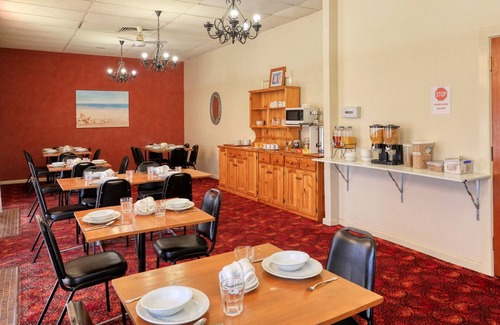 Narrandera Hotel | Bishops Lodge Narrandera