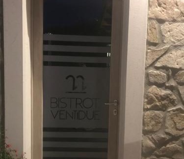 Mirabella Eclano Bed & Breakfast | Bistrot Ventidue agriturismo e B&B