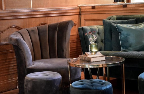 Vara Municipality Hotel | Bjertorp Slott