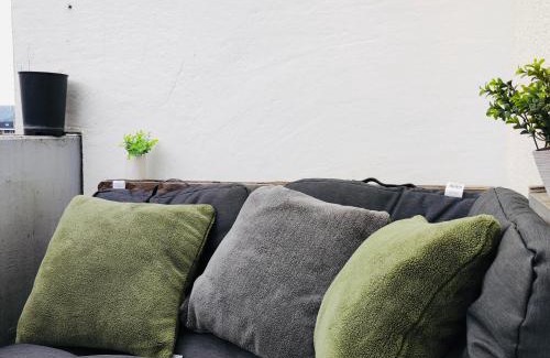 Am Homburg Apartment | Blühendes Balkonwohnung mit Traumaussicht