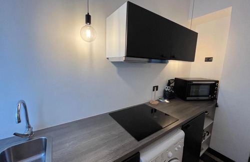 San Donato - Campidoglio Apartment | Black and White Home