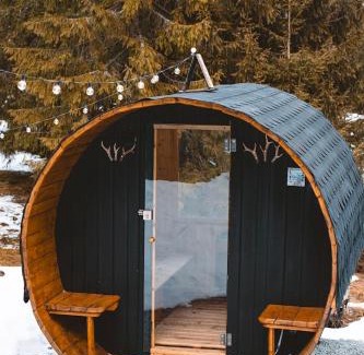 Vartop House | Black Chalet