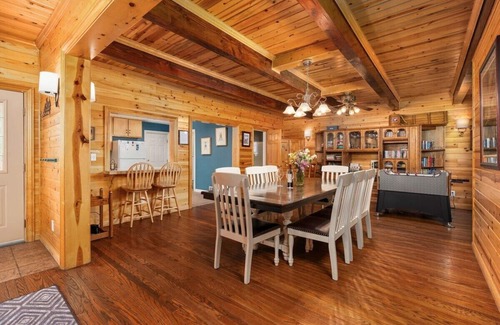 Big Creek Cabin | Black Diamond | Pet Friendly+Near China Peak!