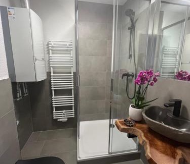 Herdern-Nord Apartment | Black Forest City Apartment mit kostenlosem Parkplatz