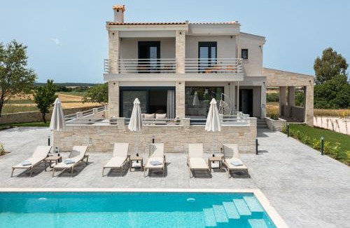 Afytos Villa | Black Lotus Pool Villa, Afitos #FeelsLikeHome