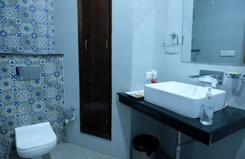 Kala Amb Resort | Black Mango Resort