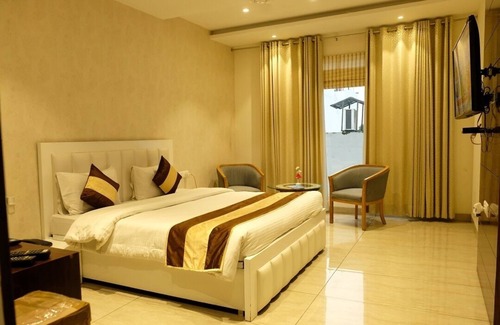 Kala Amb Resort | Black Mango Resort