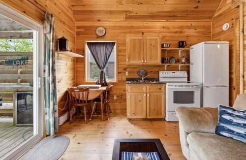 LaBelle Cabin | Black Rattle Cabin - LaBelle NS