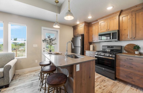 Cedar City Condo | BLACK SHEEP INN Newly Constructed Rambouillet #4 of 4 Units