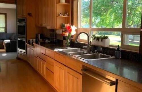 Sequim House | Blackberry Hill-Family Friendly! Spa, Olympic Nat.Park-lots of fun things to do.