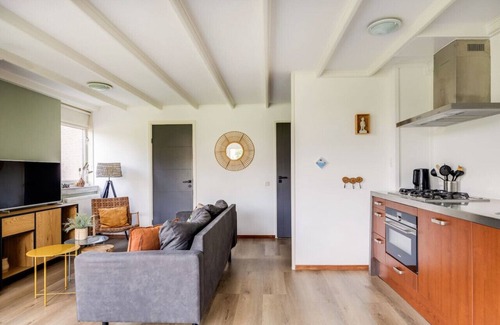 Zwiggelte House | Blackbird | Holiday home with large sunny garden