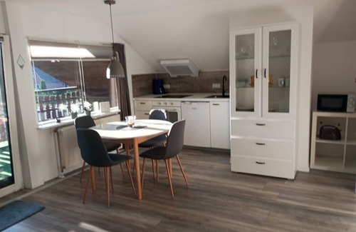 Wiesmoor Apartment | "Blackbird's nest" holiday flat with balcony