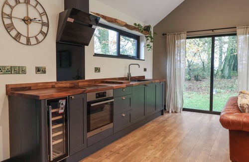 Low Catton Cottage | BLACKCAP, romantic, character holiday cottage in Bishop Wilton