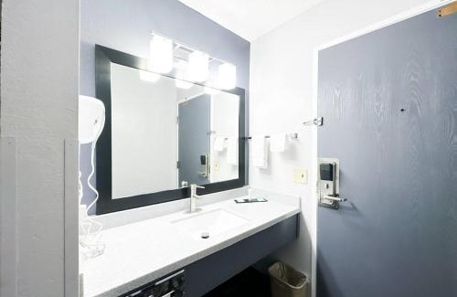 Blaine Hotel | Blaine Town Inn & Suites