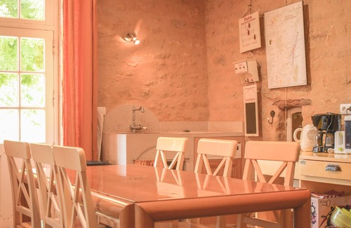 Chaudenay-le-Chateau Cottage | Blanche-Gîte-Family-Ensuite with Bath-Countryside view