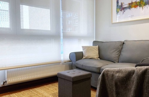 Deustuko San Pedro-Erribera Apartment | Blas de otero renovated apartment with wifi