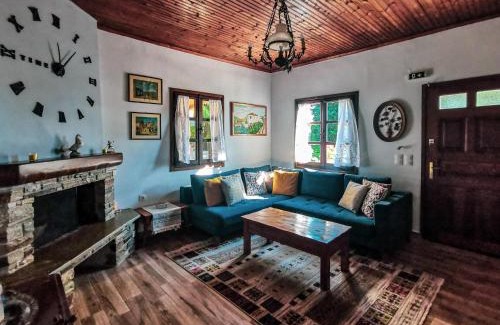Mouresi House | Bleri's Stone House