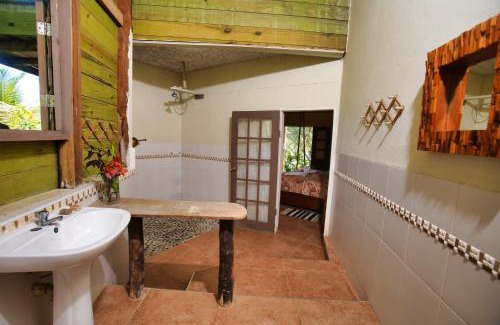 Robins Bay Hotel | Blessings At Strawberry Fields