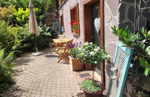 Holzschlag Apartment | Blick in den Garten