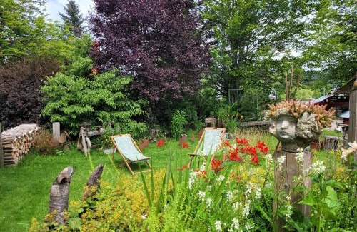 Holzschlag Apartment | Blick in den Garten