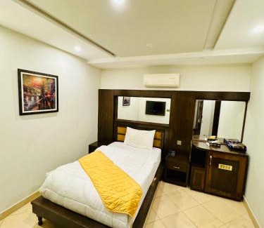 Multan Hotel | Bling International Hotel Multan