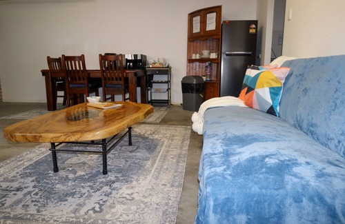 Morayfield House | BLK Stays Guest House Deluxe Unit One Side