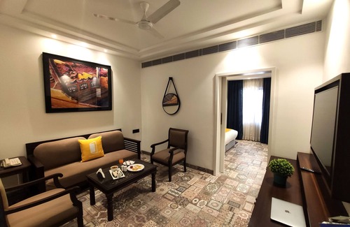 Greater Kailash Hotel | Bloom Boutique Gk-1