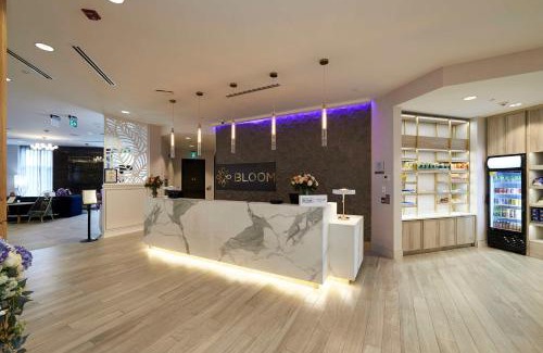 Gateway Hotel | Bloom Mississauga, Tapestry Collection By Hilton