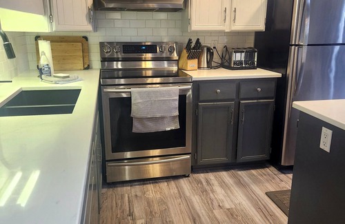Picton Cottage | Bloomfield Garden Cottage-nCancellation-July 13-18