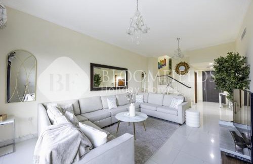 Al Kubus Apartment | Bloomfields Lux 2BR Plus Maid wz Beach Access & Sea View Fujairah