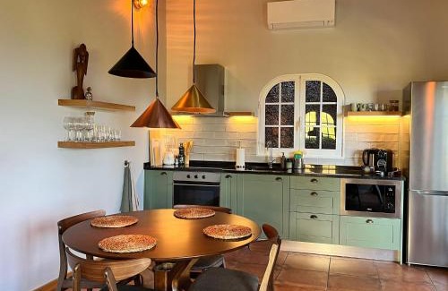 Estreito da Calheta House | Blooming Botanic Houses