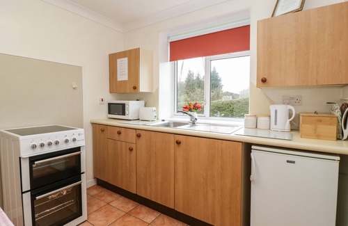 Abergavenny Cottage | BLORENGE, with a garden in Mardy
